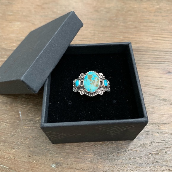 Jewelry - Sterling Silver & Turquoise Ring